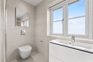 En-Suite- click for photo gallery